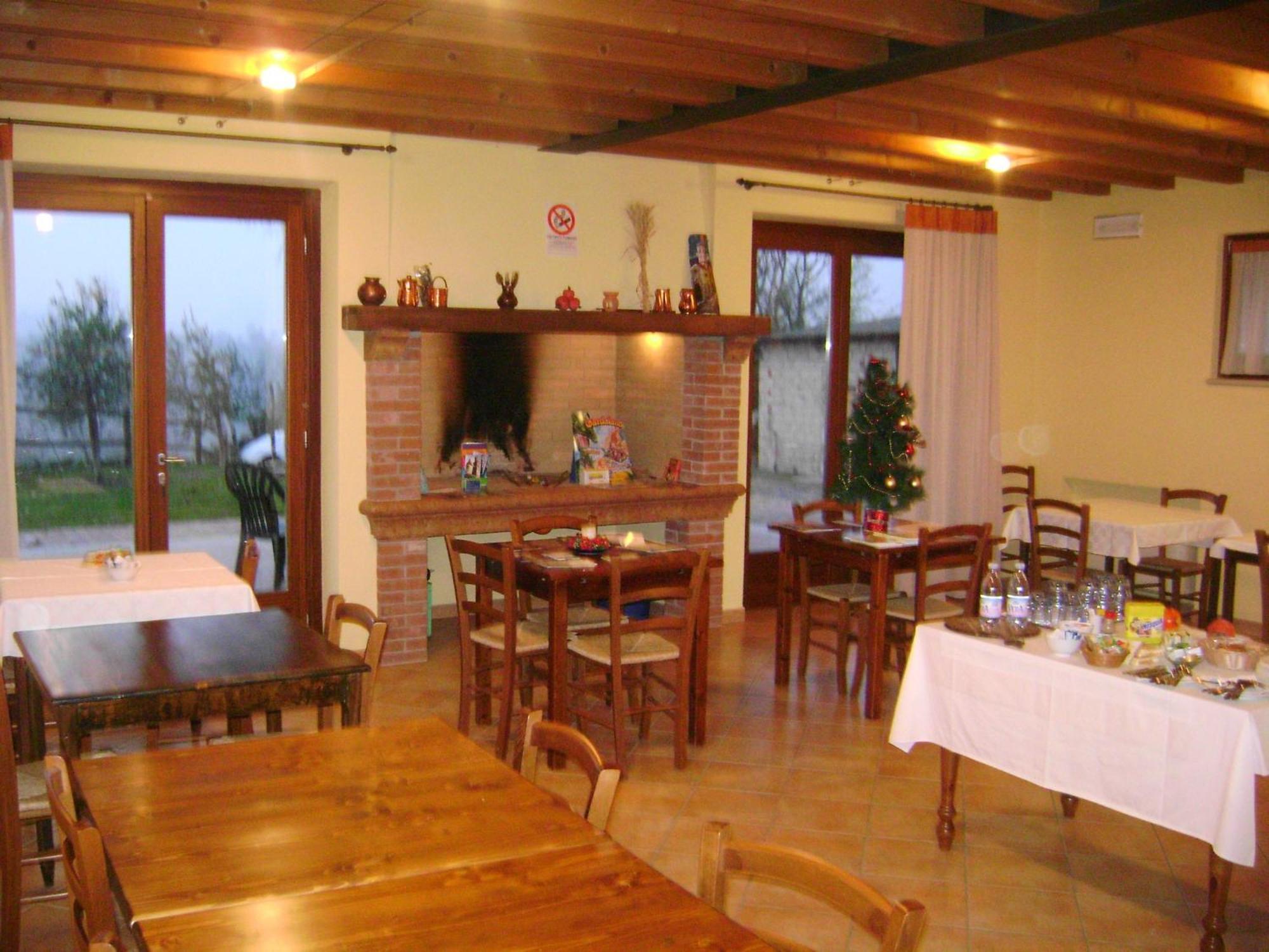 Agriturismo Le Sigalette Salionze Ngoại thất bức ảnh