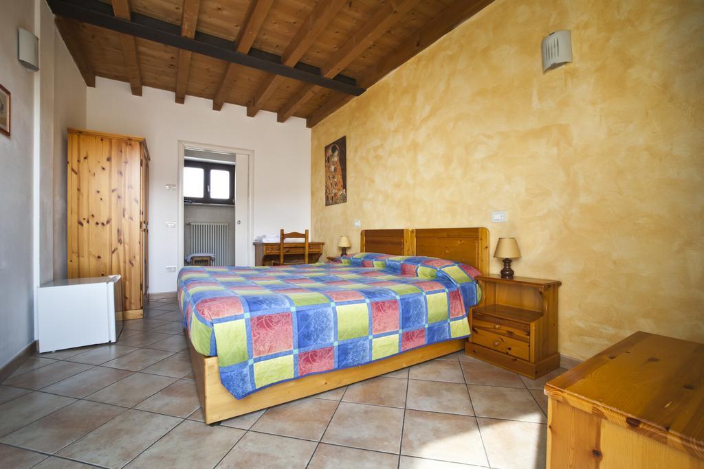 Agriturismo Le Sigalette Salionze Ngoại thất bức ảnh